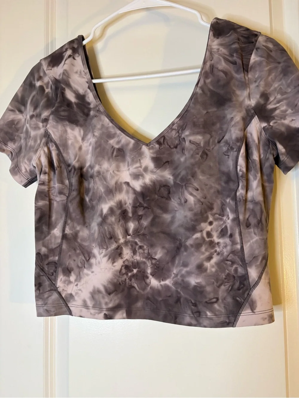 Lululemon Align Crop Tee in the Diamond Dye Mink Berry Lunar Rock